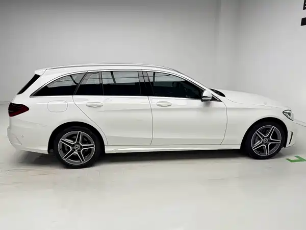 Mercedes-Benz C-Class 2020