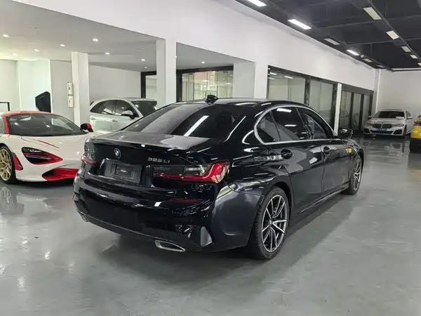 BMW 3 Series 2022