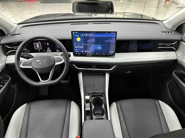 Jetta VS8 2025