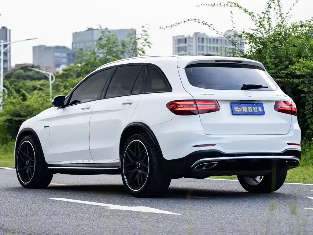Mercedes-Benz GLC AMG 2020 — фото 6