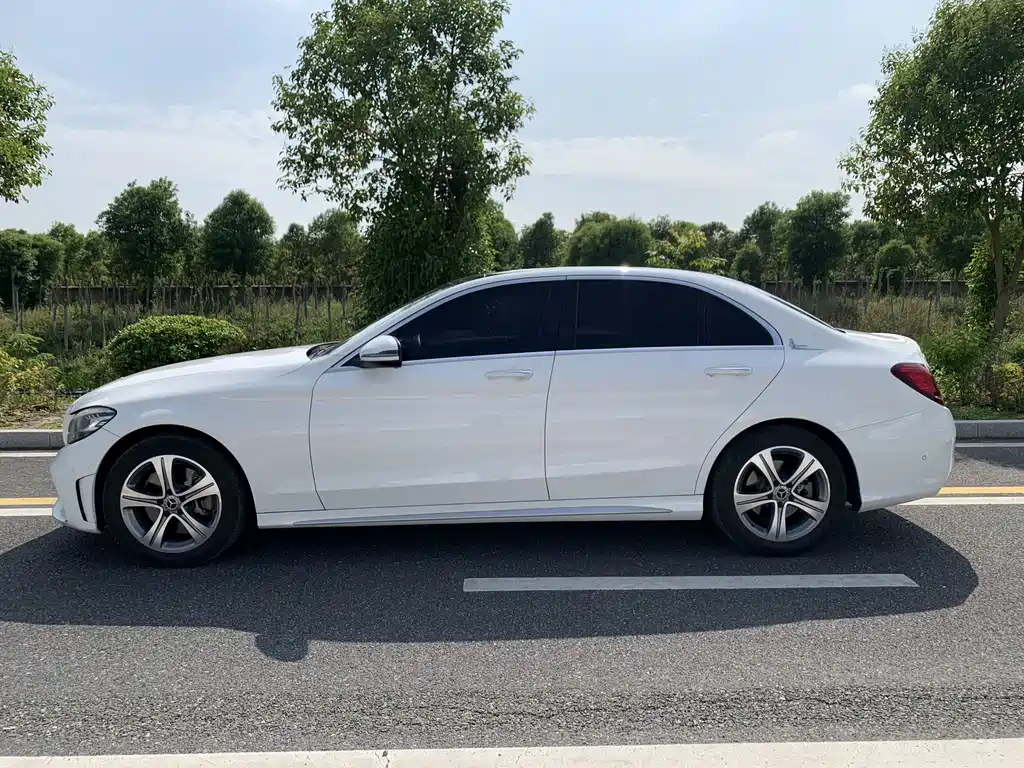 Mercedes-Benz C-Class 2021 — фото 2