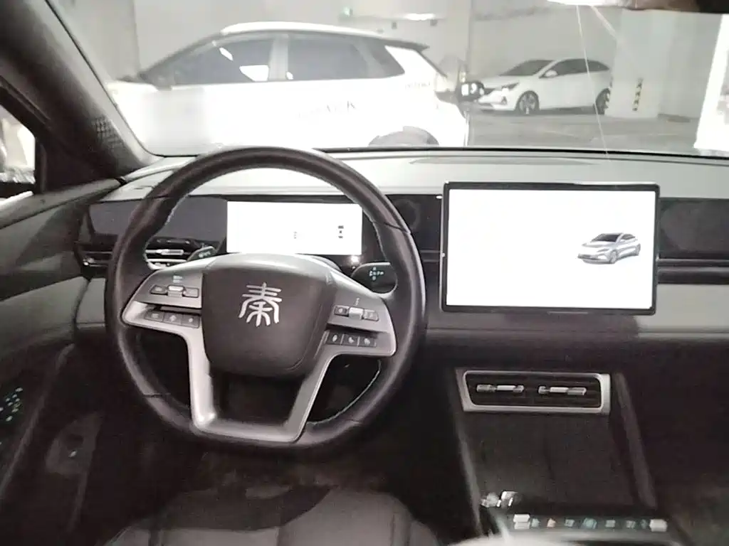 BYD Qin L 2025 — фото 11