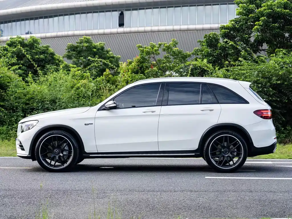 Mercedes-Benz GLC AMG 2020 — фото 5