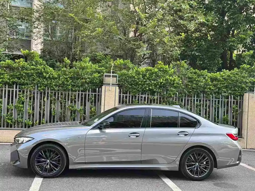 BMW 3 Series 2023