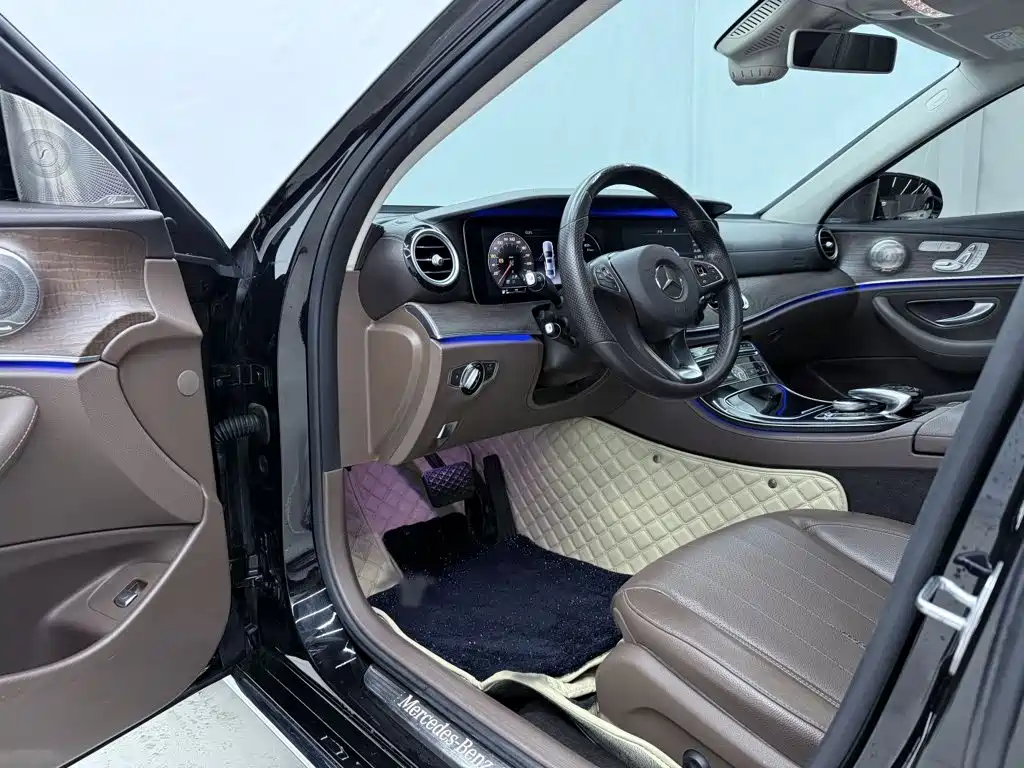 Mercedes-Benz E-Class 2016 — фото 20