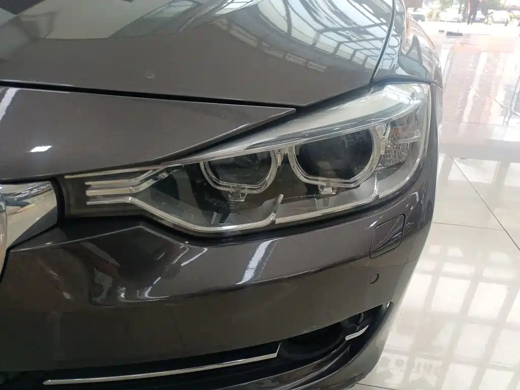 BMW 3 Series 2015 — фото 24