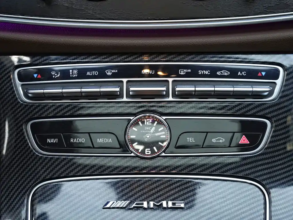 Mercedes-Benz E-Class 2017 — фото 18