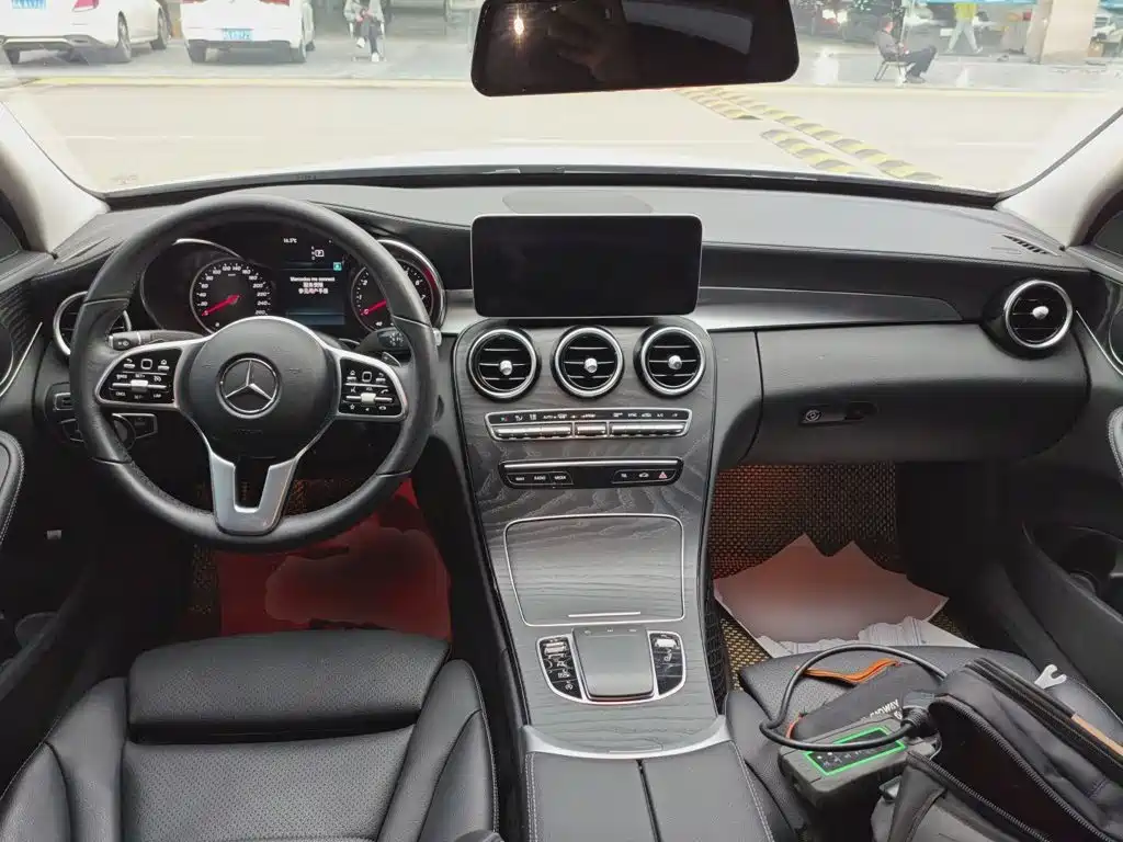 Mercedes-Benz C-Class 2019