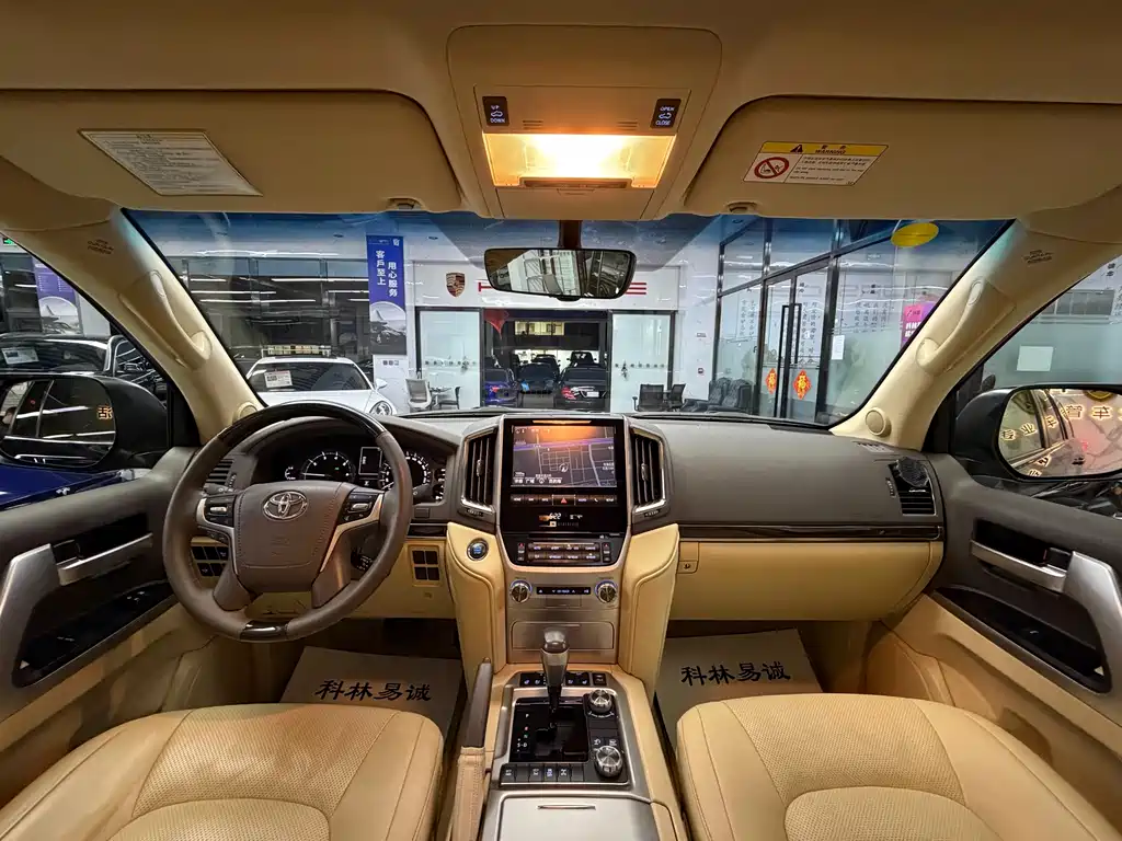 Toyota Land Cruiser 2016 — фото 16