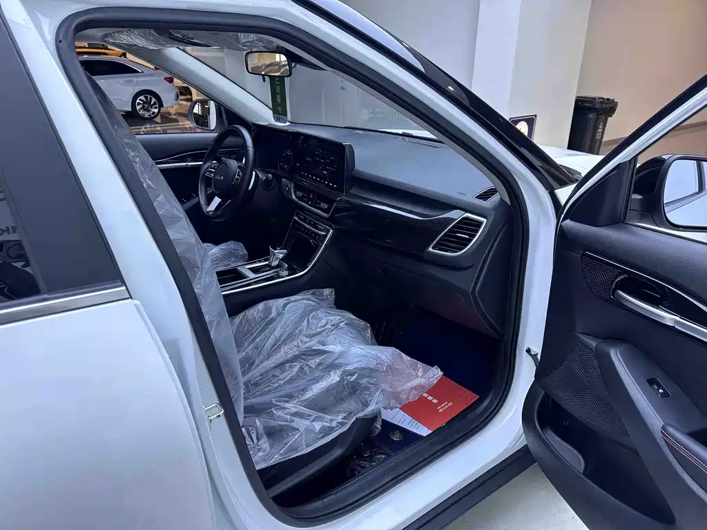 Kia KX3 2023 — фото 10