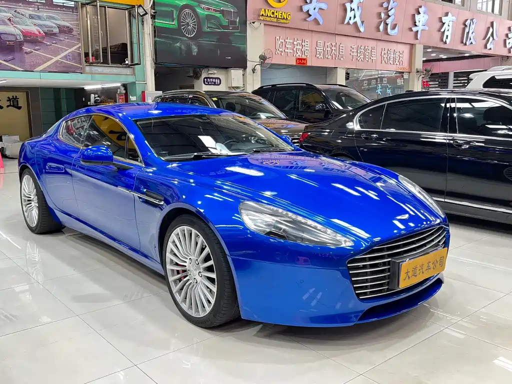 Aston Martin Rapide 2018 — фото 3