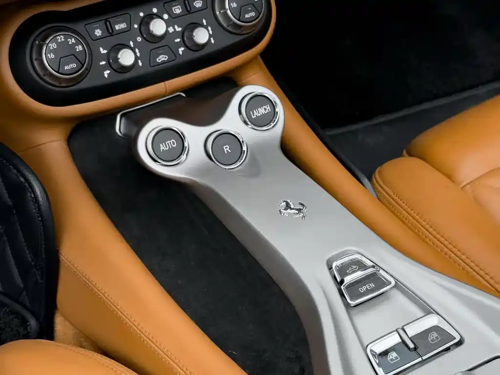 Ferrari California T 2012 — фото 20