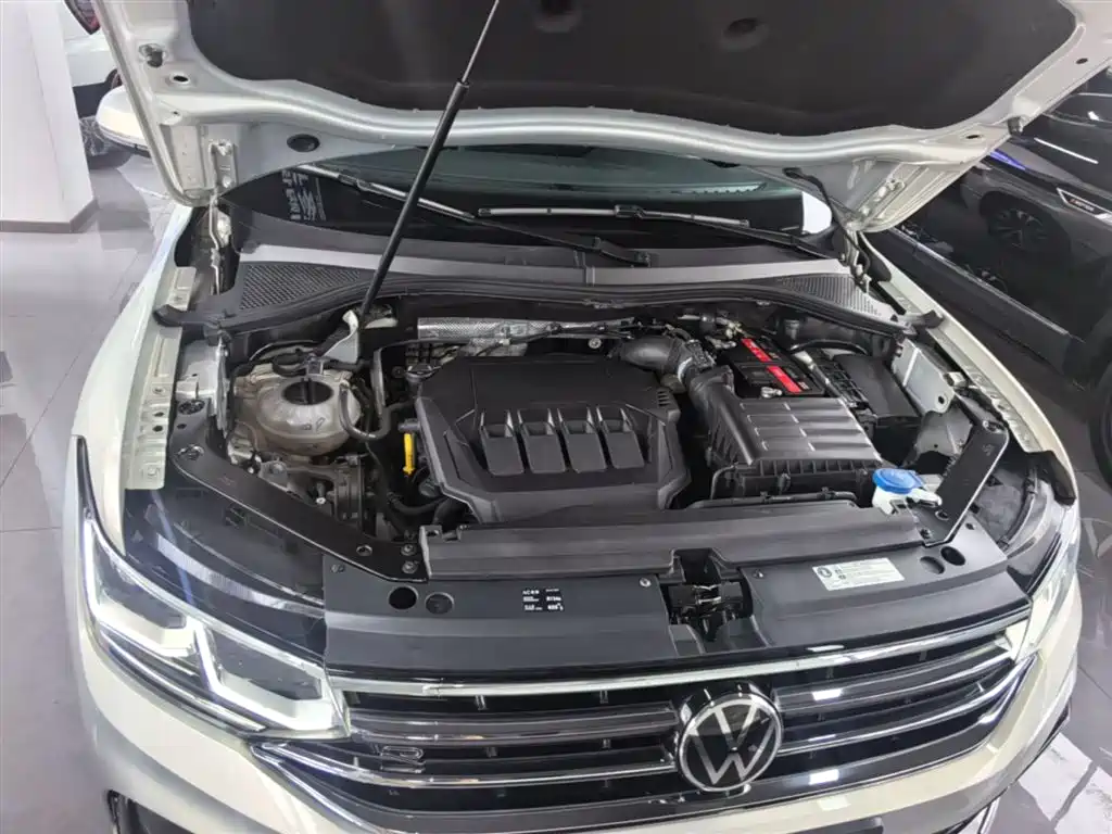 Volkswagen Tiguan L 2022 — фото 16