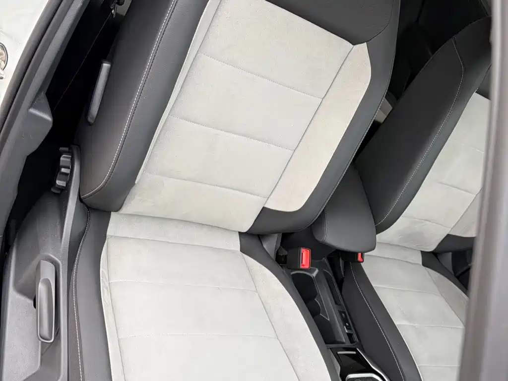 Volkswagen T-Roc 2022 — фото 10