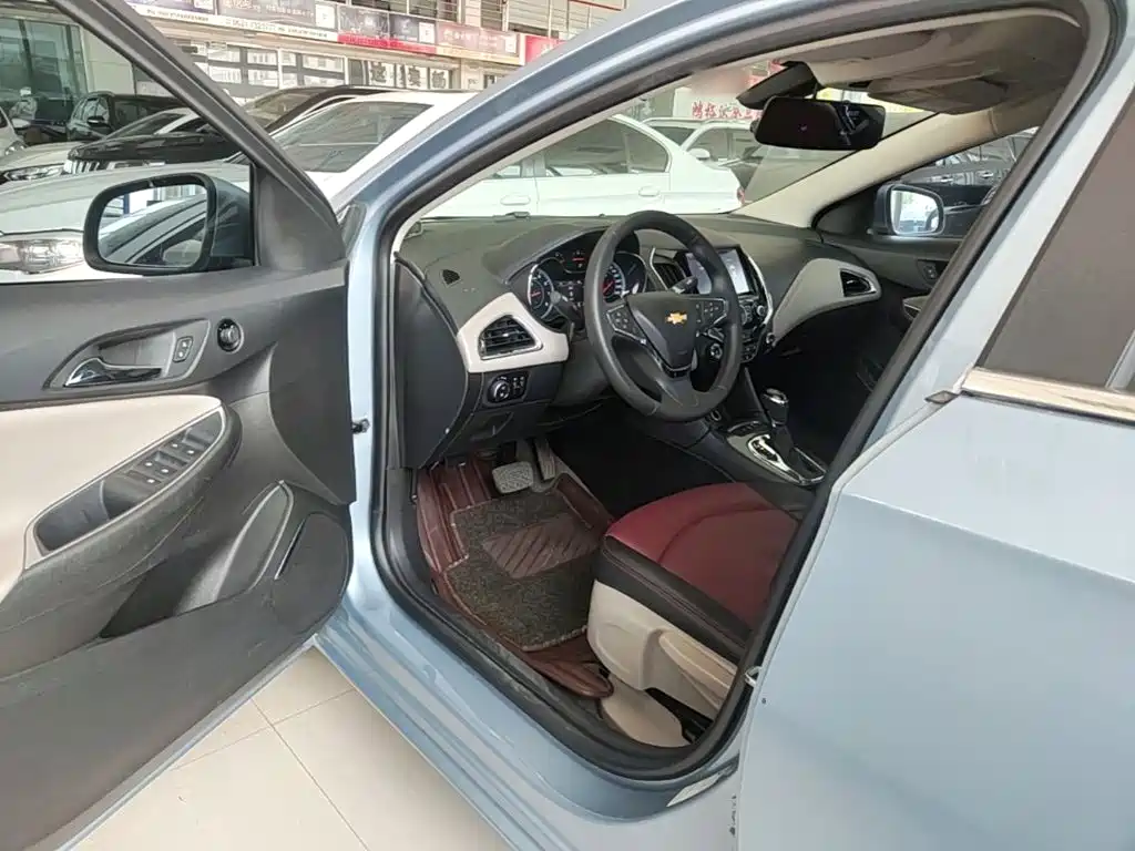 Chevrolet Cruze 2016 — фото 16