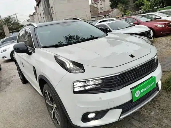 Lynk & Co 01 2017