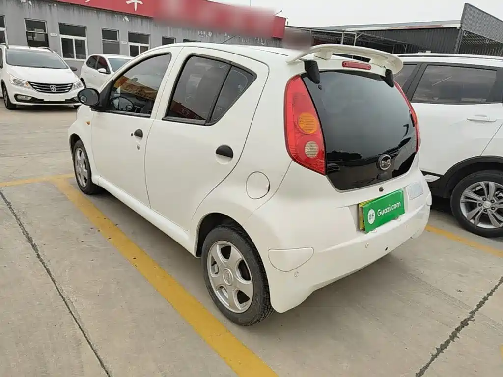 BYD F0 2016