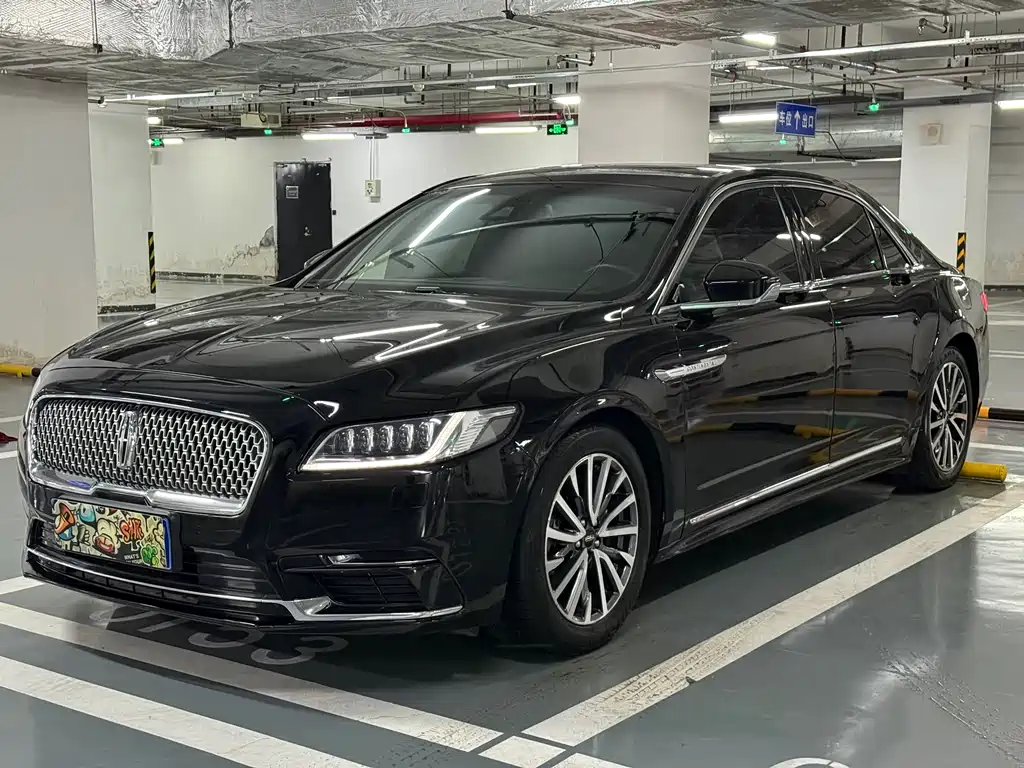 Lincoln Continental 2019 — фото 1