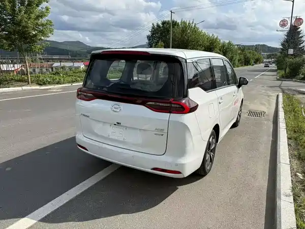 GAC Trumpchi M6 2023