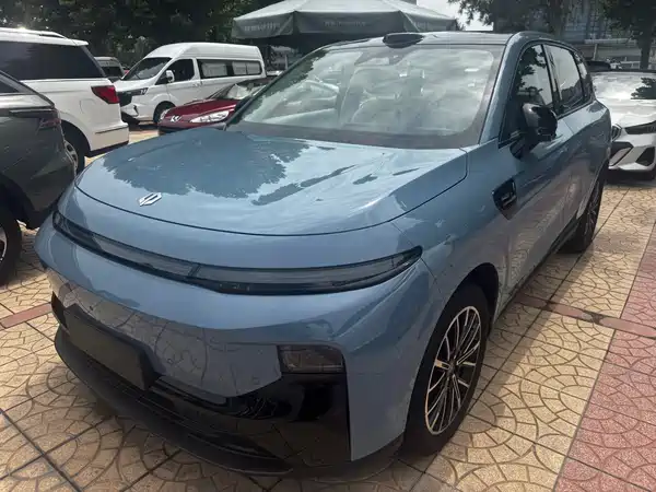 Leapmotor B10 2025