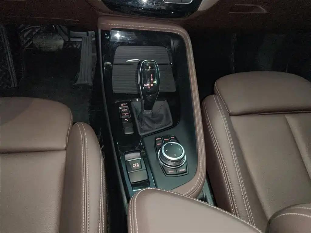 BMW X2 2022 — фото 13