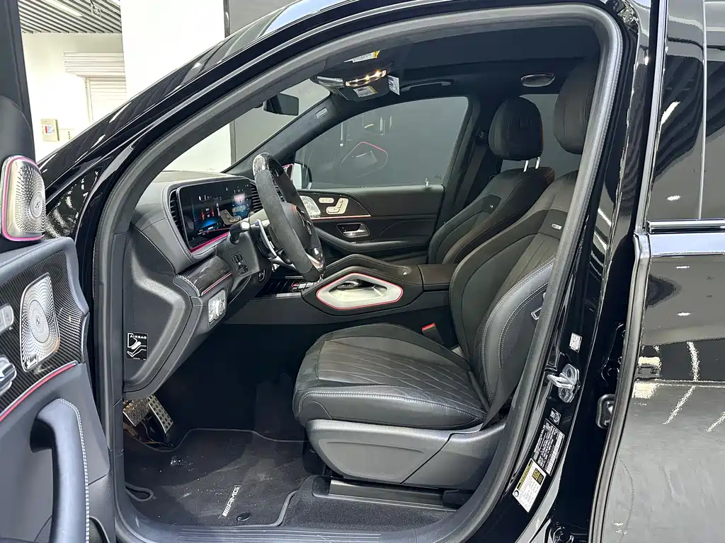 Mercedes-Benz GLS AMG 2025 — фото 18