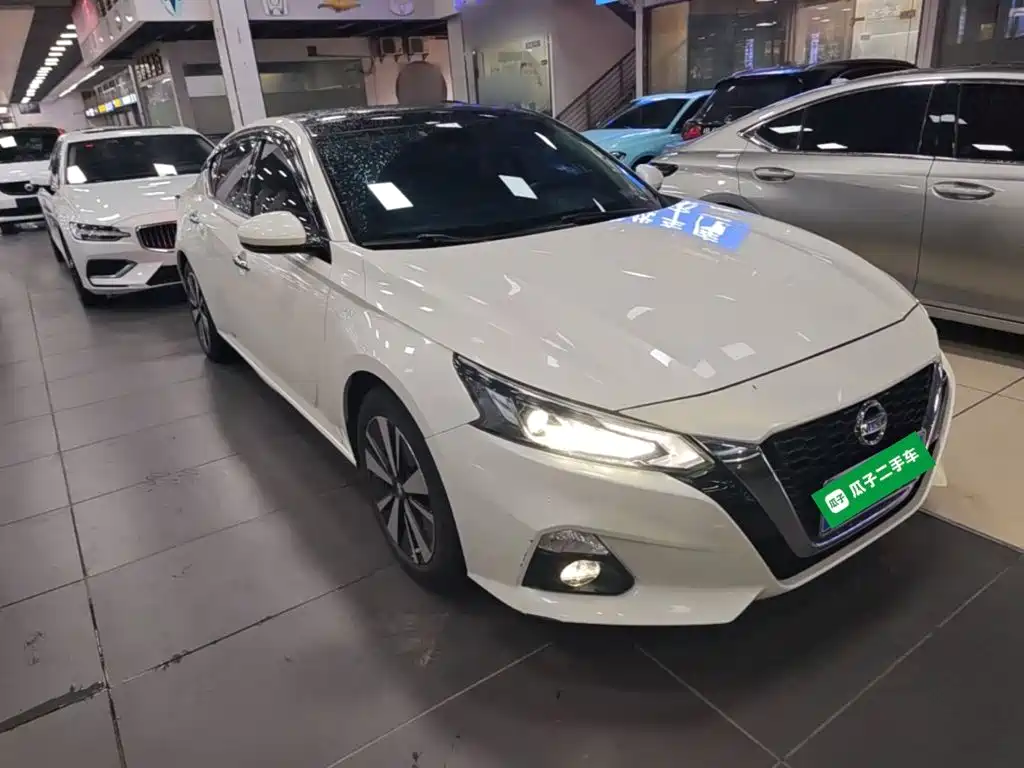 Nissan Teana 2022
