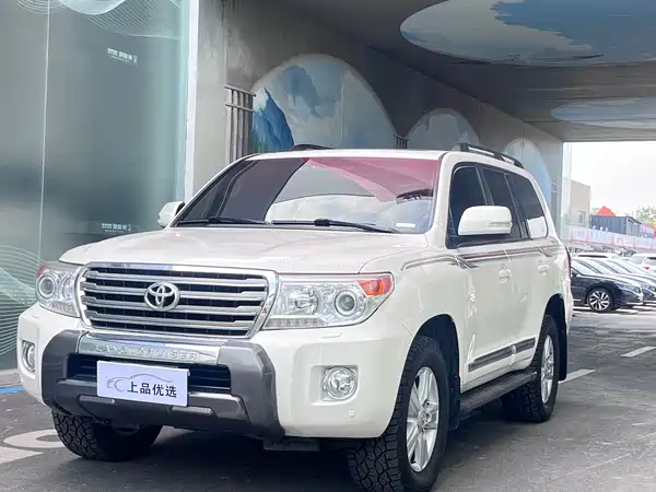 Toyota Land Cruiser 2013