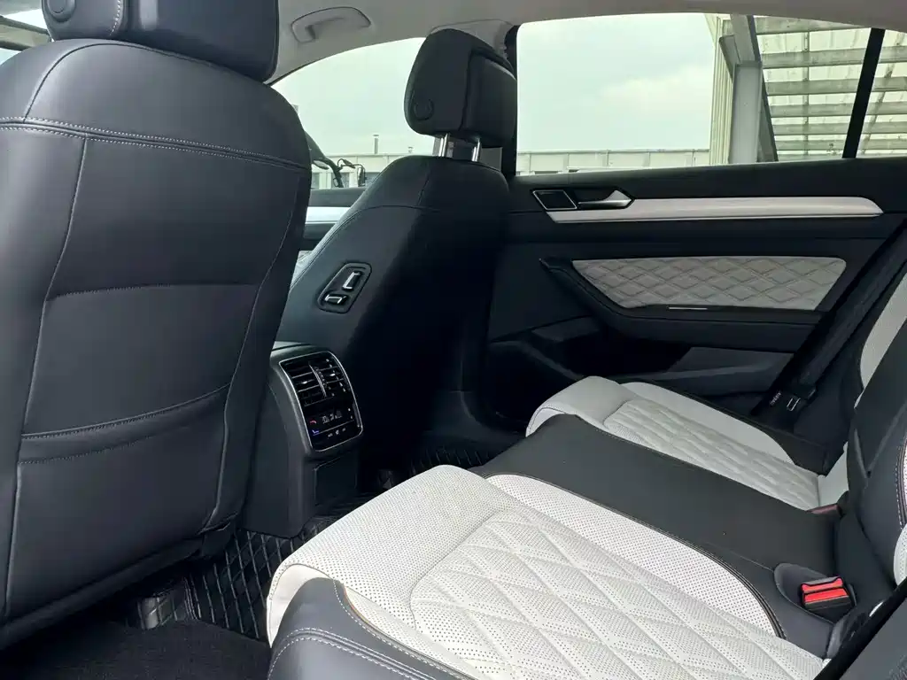 Volkswagen Magotan 2023