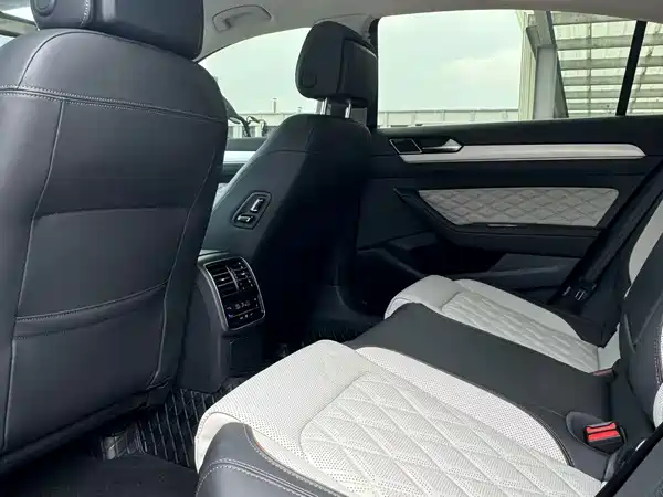 Volkswagen Magotan 2023