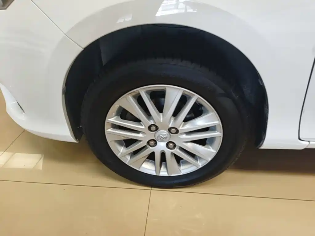 Toyota Vios 2015 — фото 23