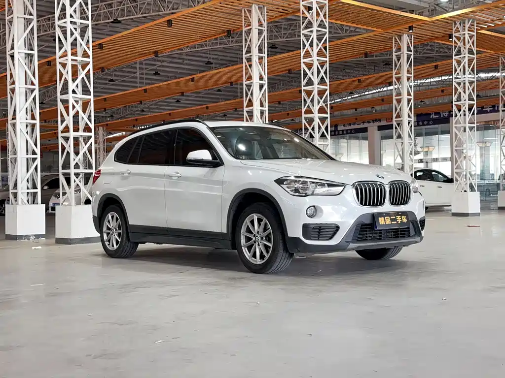 BMW X1 2019 — фото 6