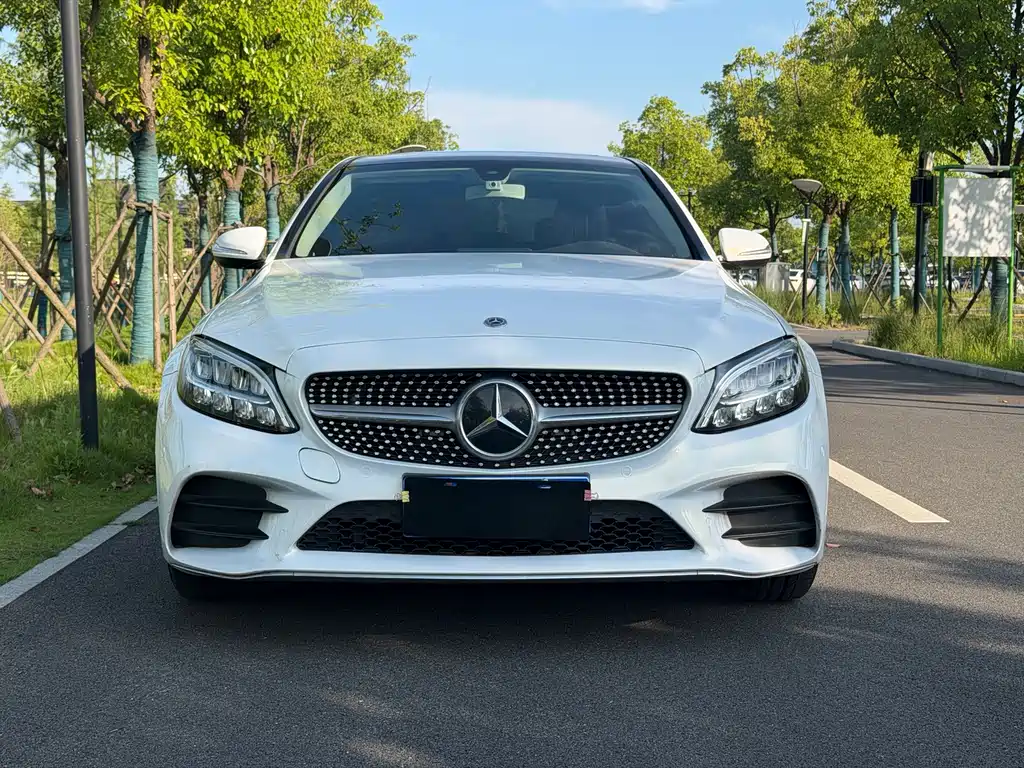 Mercedes-Benz C-Class 2020