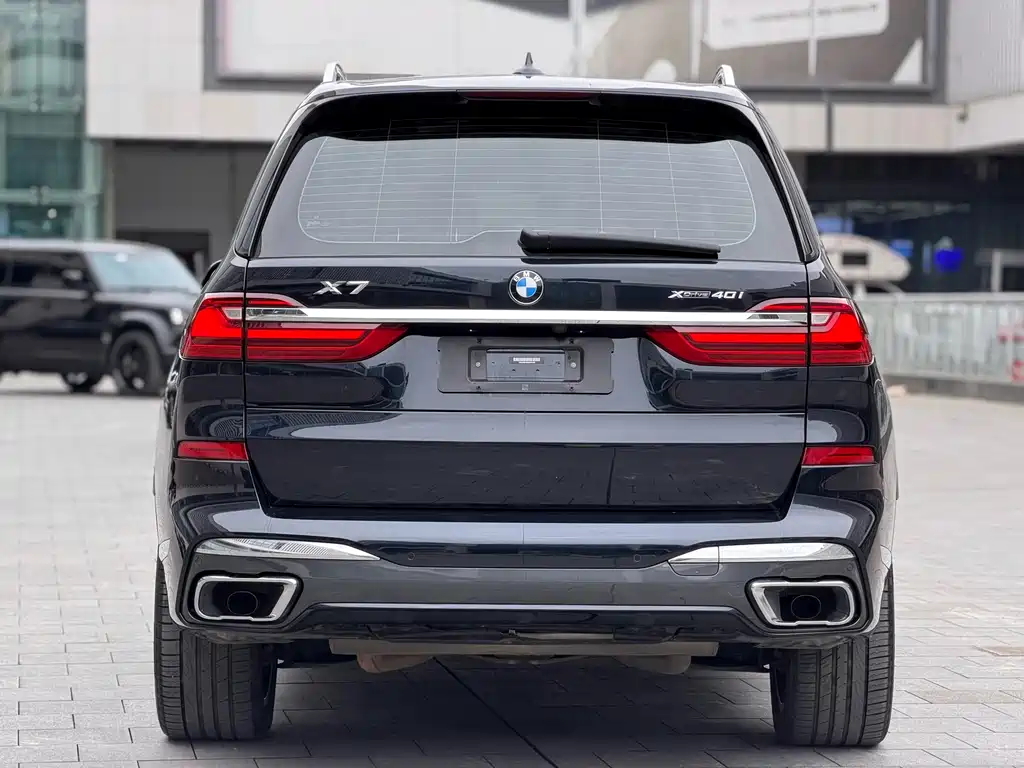 BMW X7 2021 — фото 18