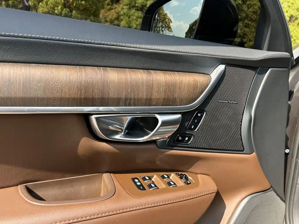 Volvo S90 2022 — фото 18