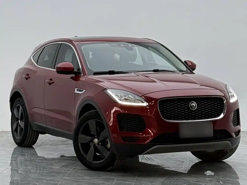Jaguar E-PACE 2019 — фото 8