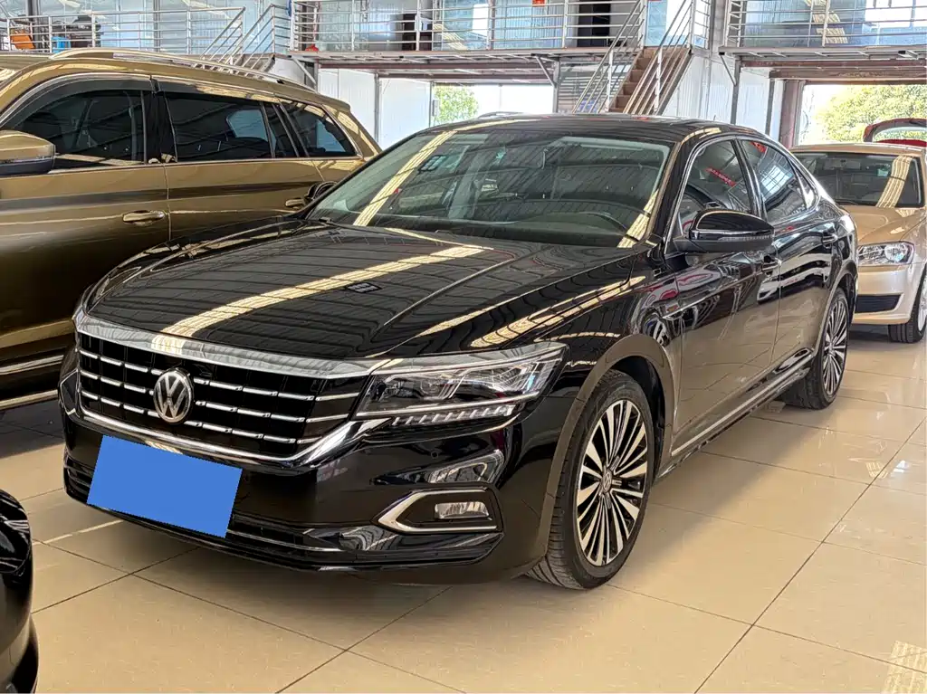Volkswagen Passat 2020 — фото 1