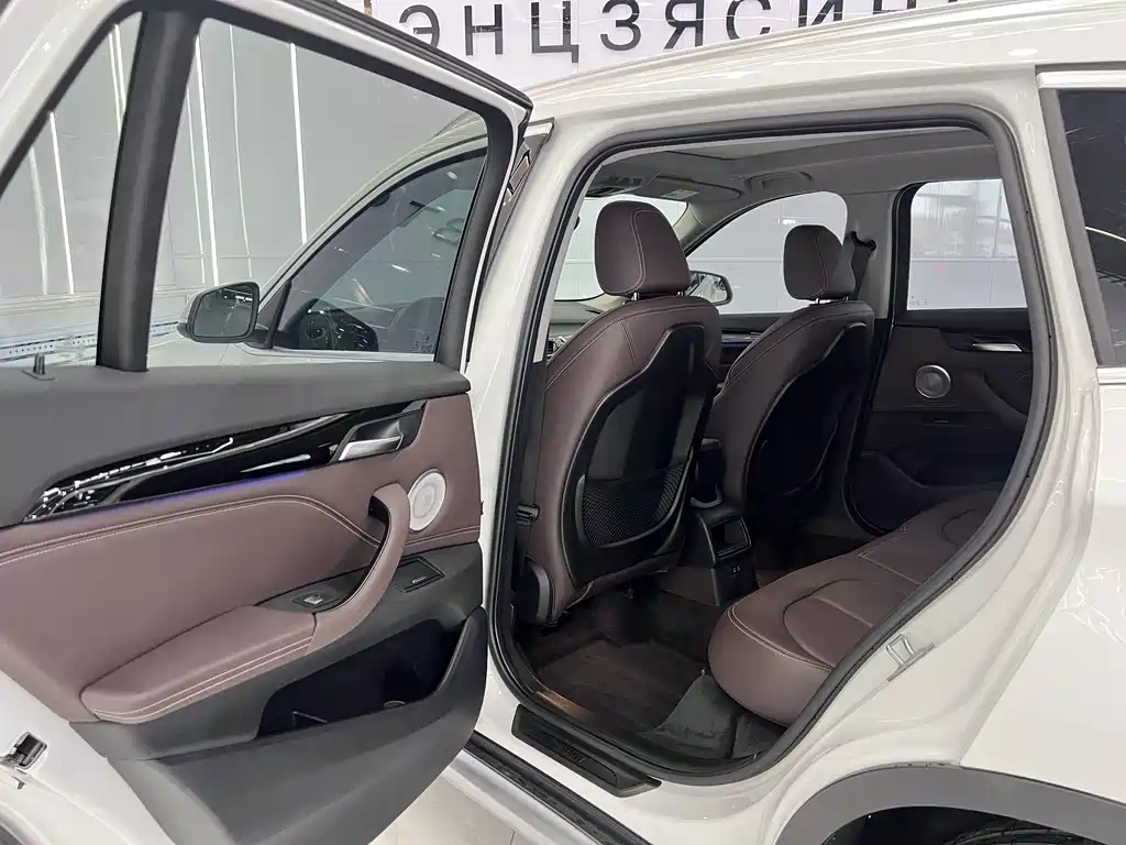 BMW X1 2022 — фото 13