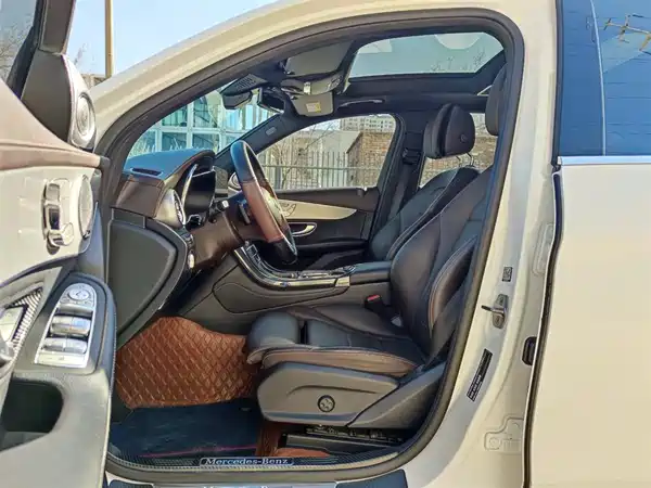 Mercedes-Benz GLC 2021