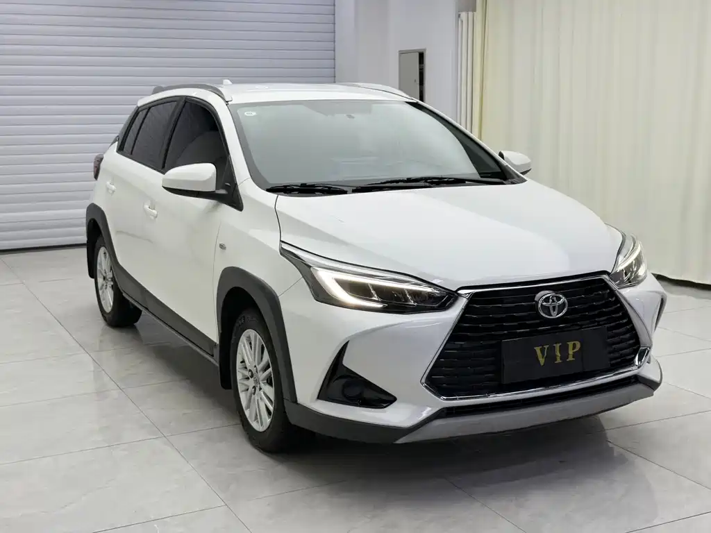 Toyota Yaris L 2021 — фото 3
