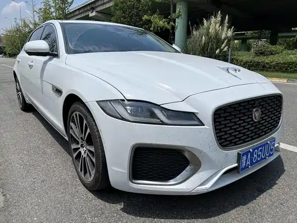 Jaguar XFL 2025