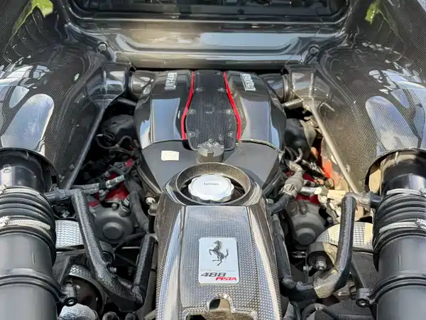 Ferrari 488 2019