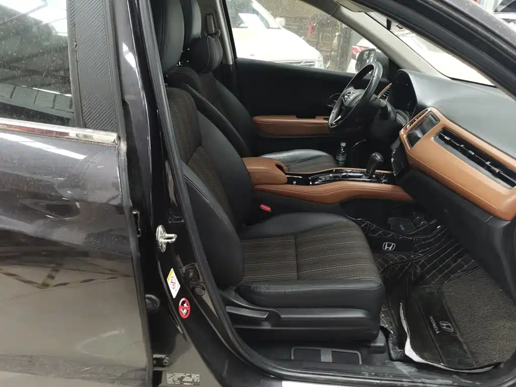 Honda Vezel 2015 — фото 25