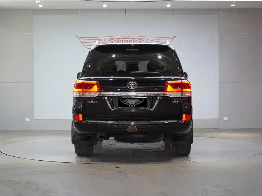 Toyota Land Cruiser 2019 — фото 6