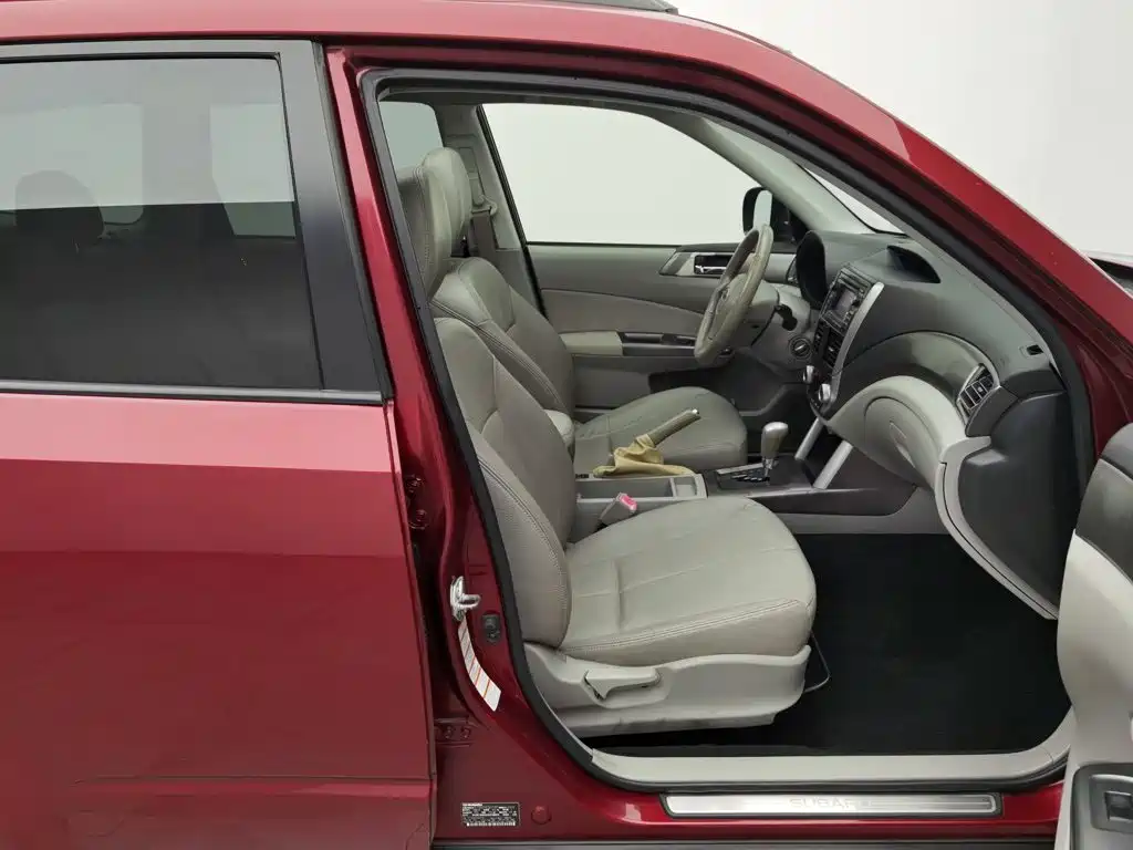 Subaru Forester 2012 — фото 23