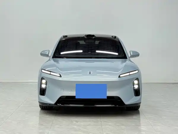 NIO ET5 2025