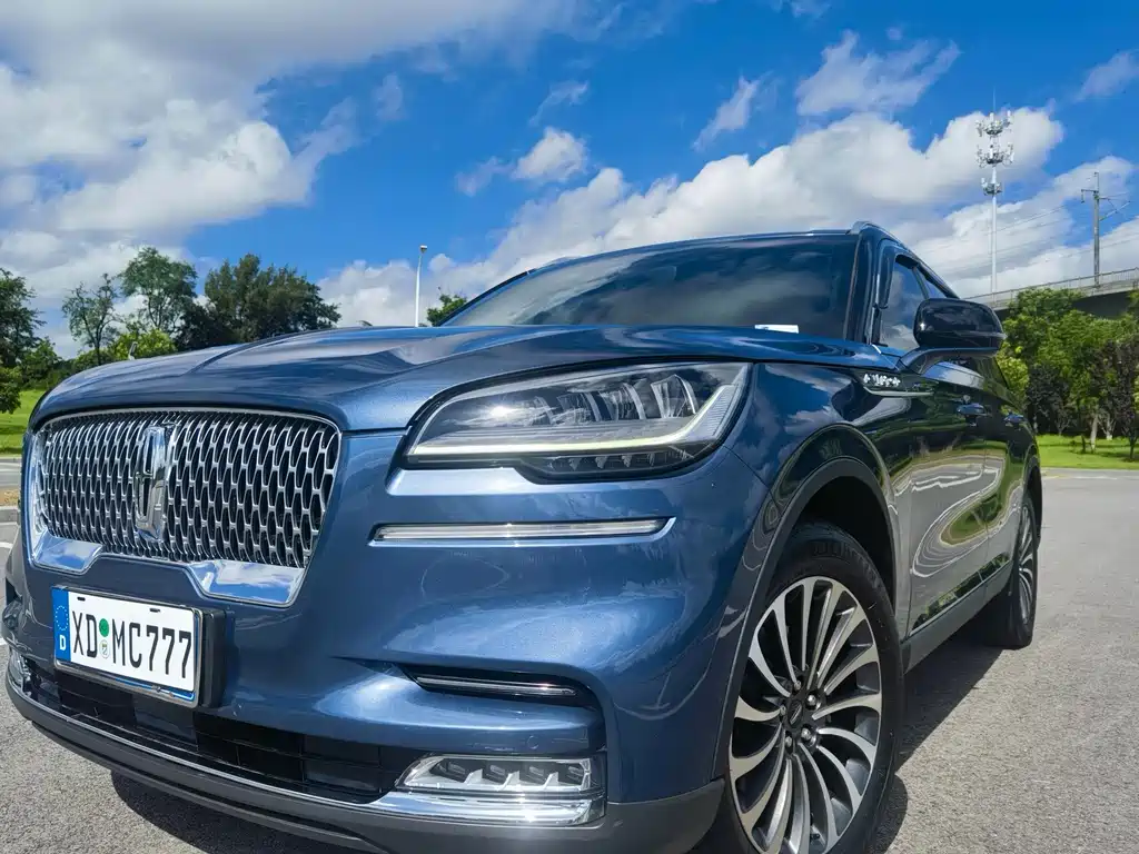 Lincoln Aviator 2020 — фото 15