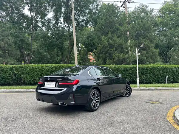 BMW 3 Series 2023