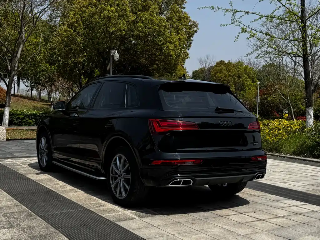 Audi Q5L 2023 — фото 4