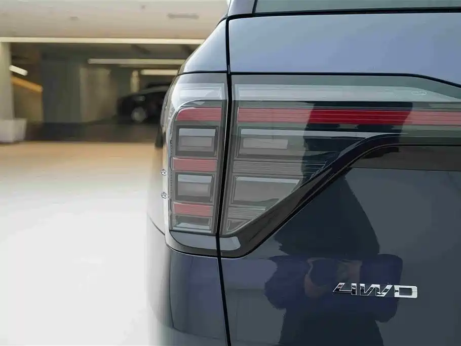 Ford Edge 2023 — фото 16